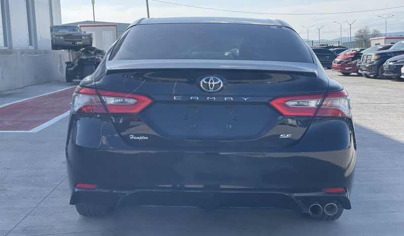 
								Toyota Camry full									