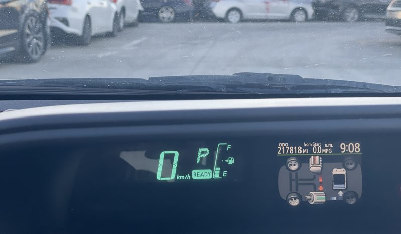 
								Toyota Prius C full									
