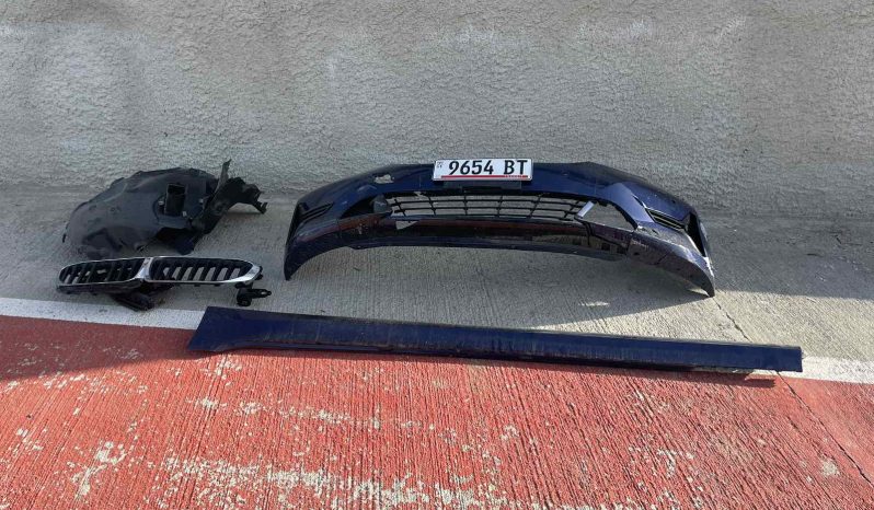 
								BMW 330 full									