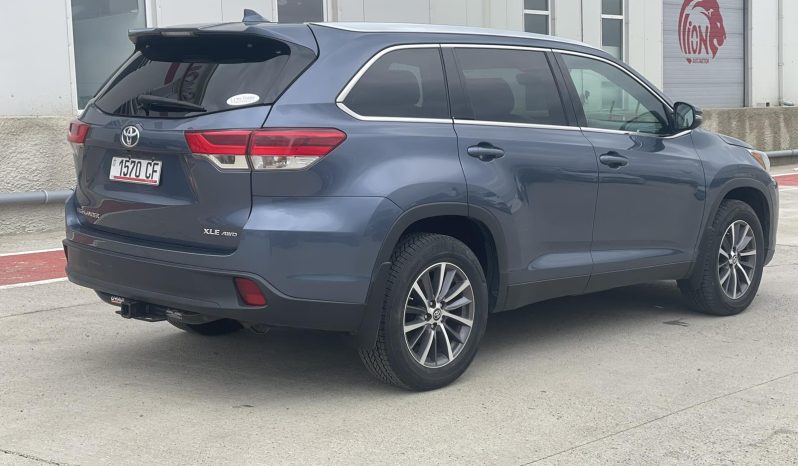 
								Toyota highlandeer full									
