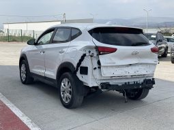 
										Hyundai Tucson full									
