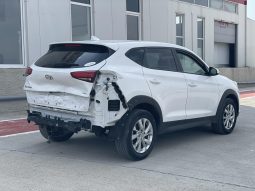 
										Hyundai Tucson full									