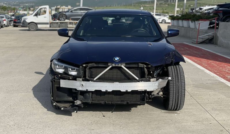 
								BMW 330 full									
