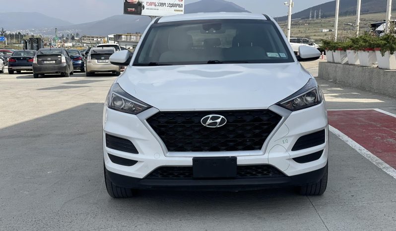 
								Hyundai Tucson full									