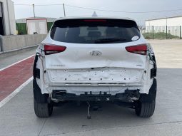 
										Hyundai Tucson full									