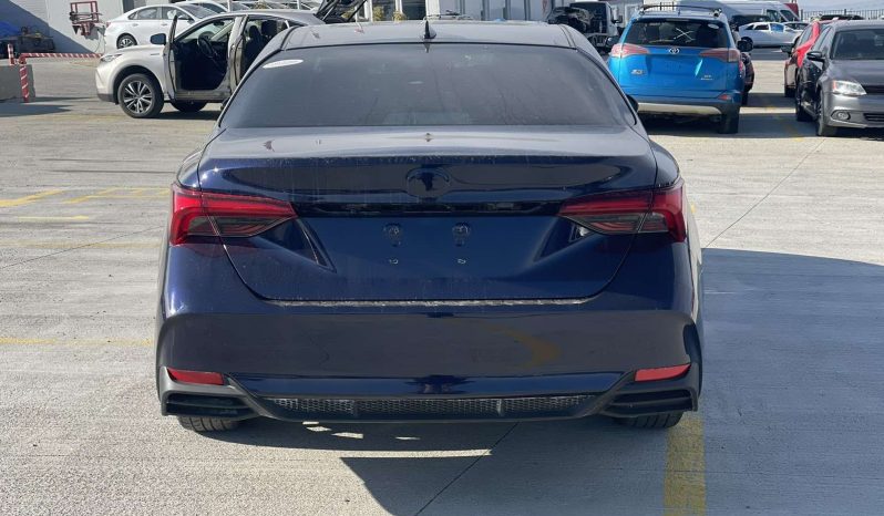
								Toyota Avalon full									