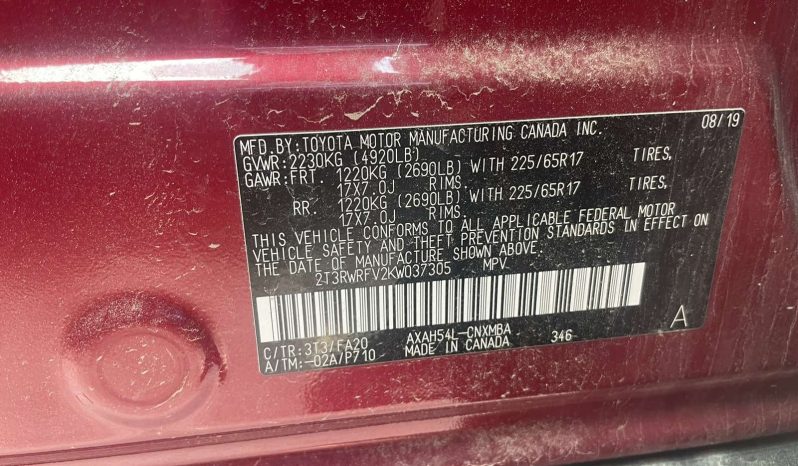 
								Toyota RAV 4 full									