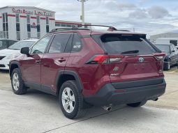 
										Toyota RAV 4 full									