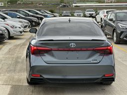 
										Toyota Avalon full									