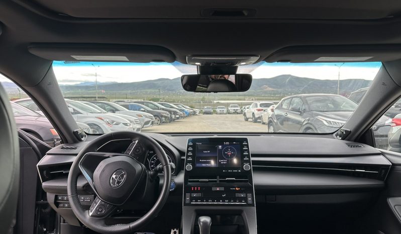 
								Toyota Avalon full									