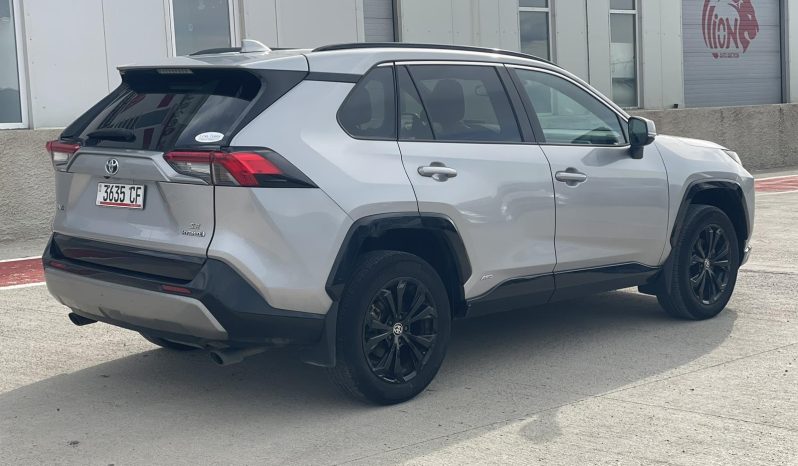 
								Toyota rav-4 full									