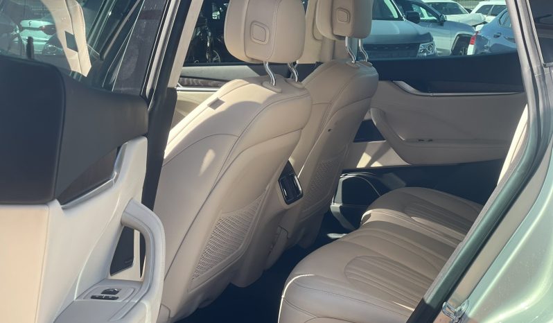 
								MASERATI LEVANTE full									