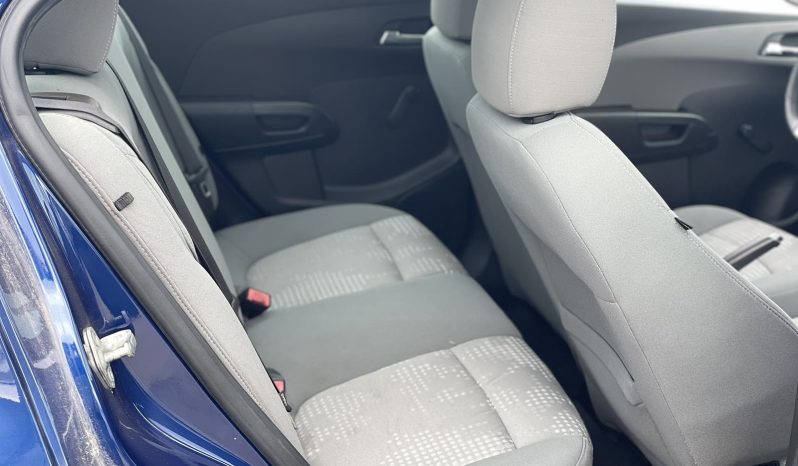
								CHEVROLET SONIC full									