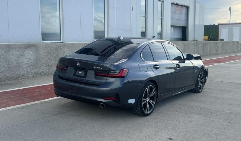 
								BMW 33O full									
