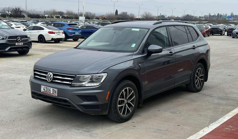 
								Volkswagen Tiguan full									