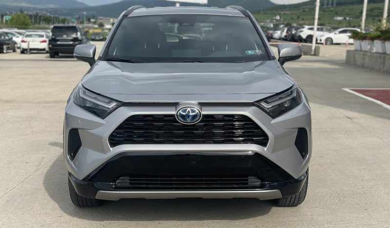 
								Toyota rav-4 full									