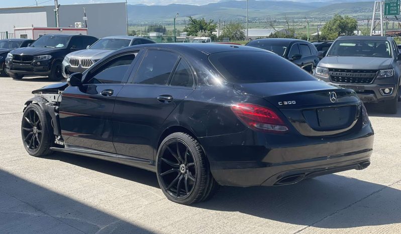 
								MERCEDES-BENZ C300 full									