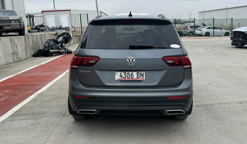 
								Volkswagen Tiguan full									