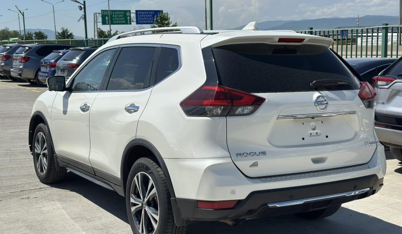 
								NISSAN ROUGE full									