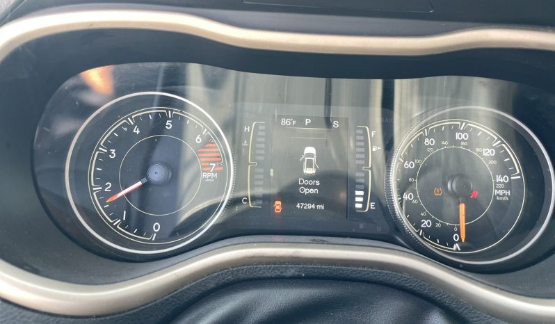 
								JEEP CHEROKEE full									