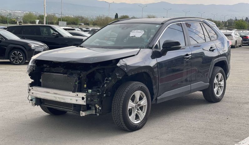 
								Toyota rav-4 full									