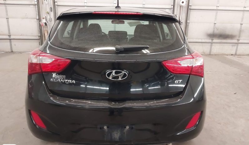 
								HYUNDAI ELANTRA GT full									