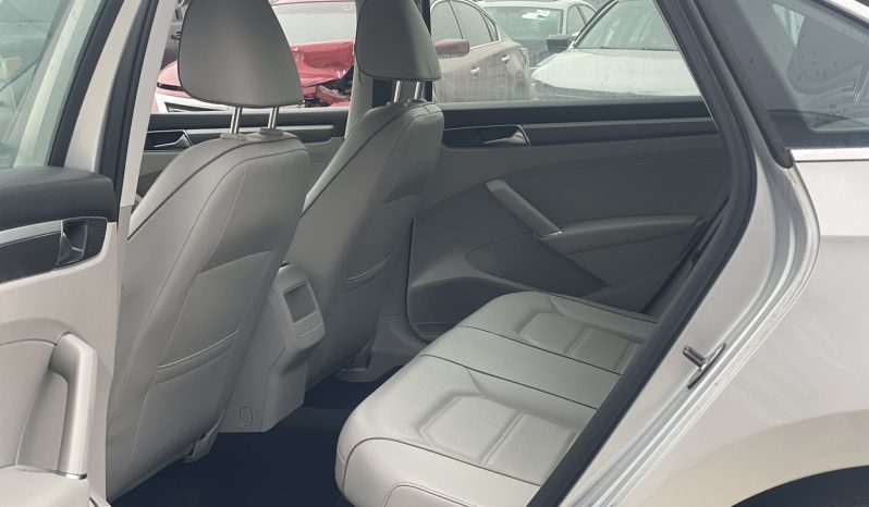 
								Volksvagen passat full									