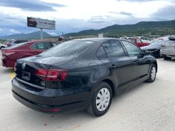 
										Volkswagen jetta full									