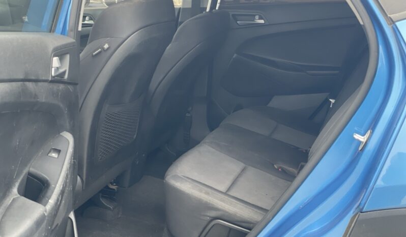 
								hyundai tucson full									