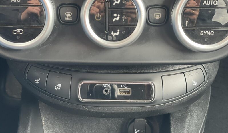 
								fiat 500x full									